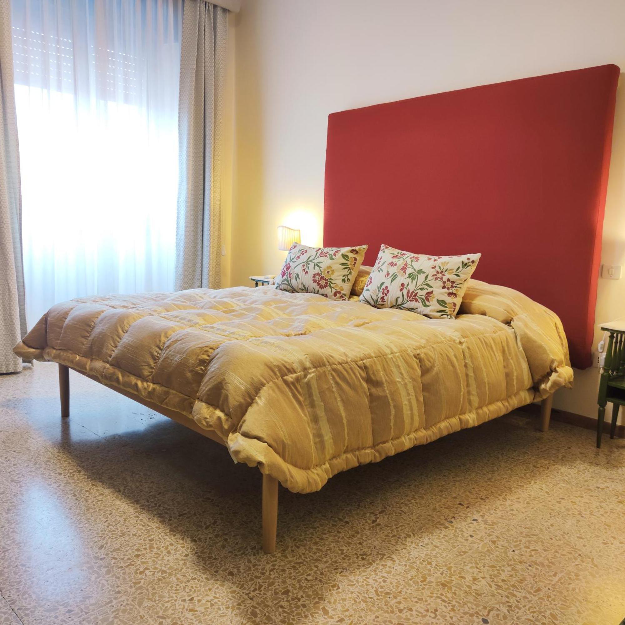 Mama Babylon Hotel Olbia Kültér fotó
